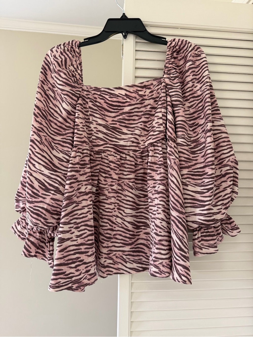 entro Pink Zebra-Print Square Neck Peasant Blouse